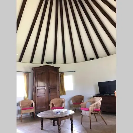 Ref Ls 55 : Cabane De Gardian 6 Pers * סן-מארי-דה-לה-מאר